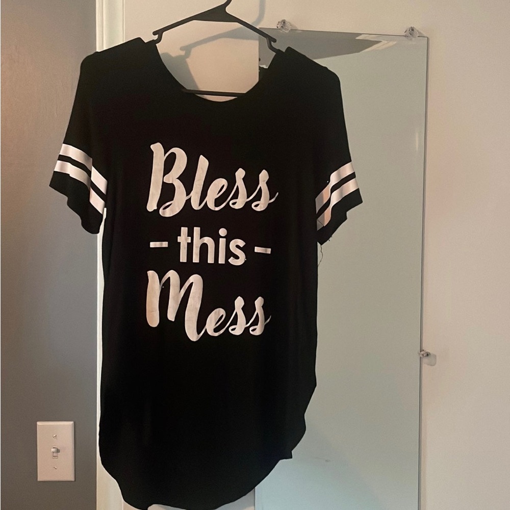 Size medium woman shirt